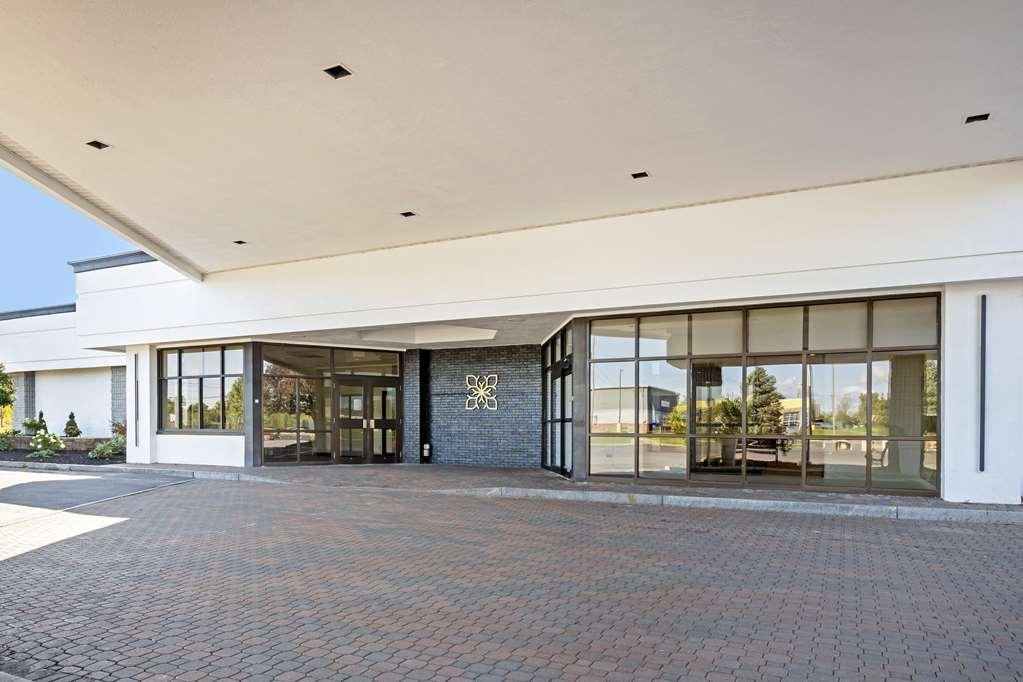 The Lux Hotel & Conference Center, Ascend Hotel Collection Waterloo Esterno foto
