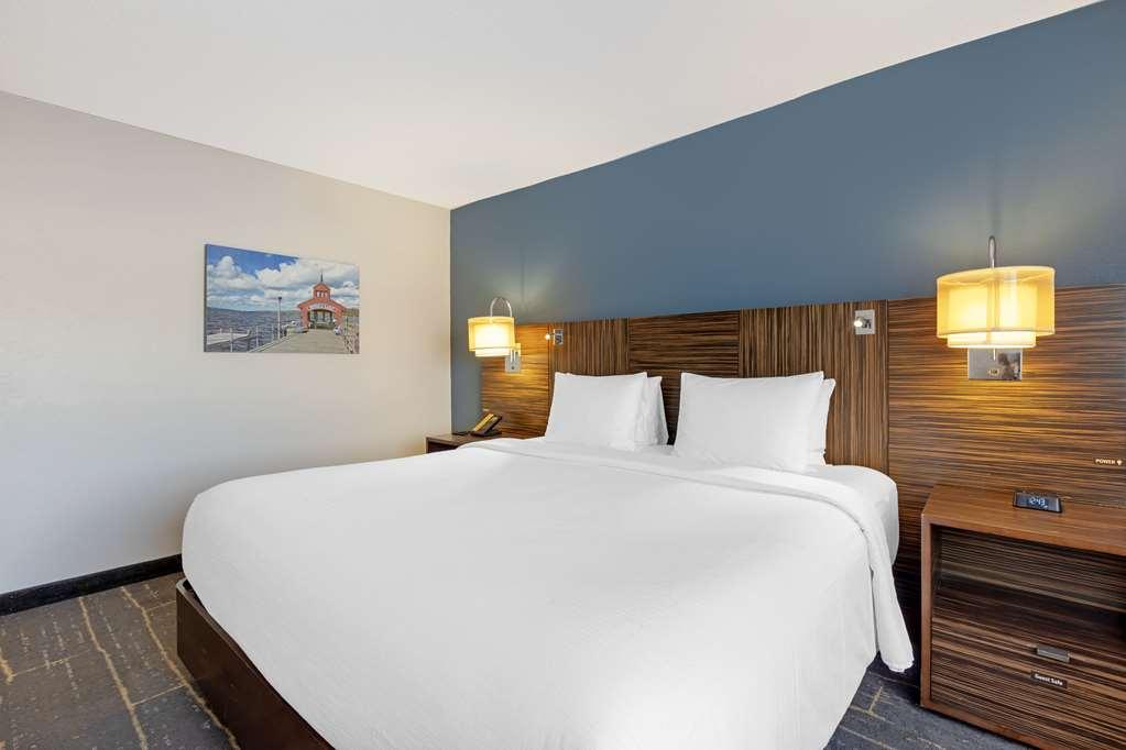 The Lux Hotel & Conference Center, Ascend Hotel Collection Waterloo Camera foto